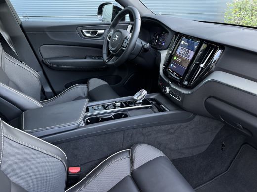 Volvo  XC60 T6 Plug-in Plus Dark Long Range | Achteruitrijcamera | Apple Carplay/Android Auto|telefoonintegra... ActivLease financial lease