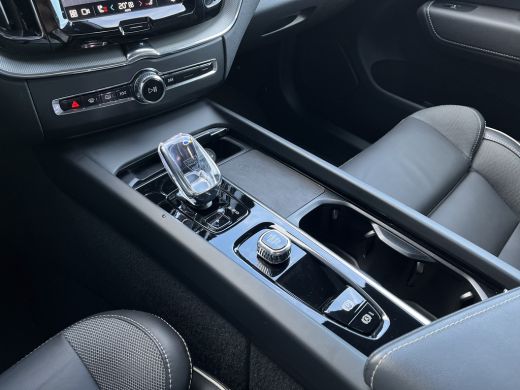 Volvo  XC60 T6 Plug-in Plus Dark Long Range | Achteruitrijcamera | Apple Carplay/Android Auto|telefoonintegra... ActivLease financial lease