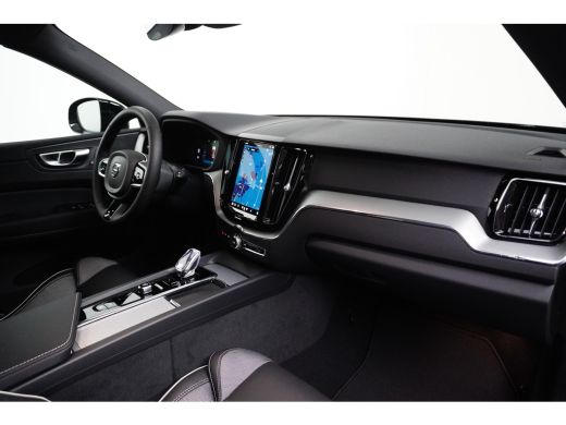 Volvo  XC60 T6 AWD Plus Black Ed. | Achterbank verwarmd | Achteruitrijcamera | Contourstoelen ActivLease financial lease