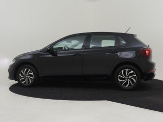 Volkswagen Polo 1.0 TSI Life 96pk | Navigatie | App connect | Adaptief cruise control | DAB radio | Airco | 15"LMV