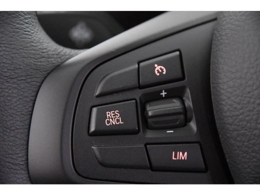BMW X1 sDrive18i *1ste Eigenaar*Navigatie*Trekhaak*Carplay* ActivLease financial lease