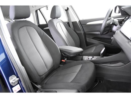 BMW X1 sDrive18i *1ste Eigenaar*Navigatie*Trekhaak*Carplay* ActivLease financial lease