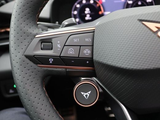 CUPRA Terramar 1.5 TSI e-Hybrid VZ Performance 272PK DSG matrix led, trekhaak, head-up display, Sennheiser audio... ActivLease financial lease