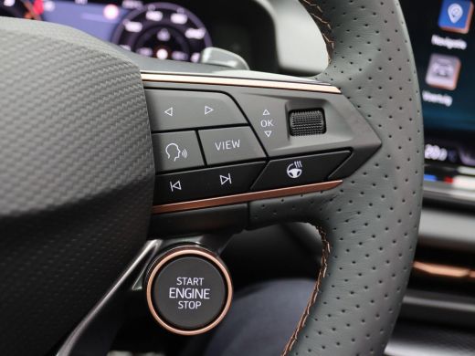 CUPRA Terramar 1.5 TSI e-Hybrid VZ Performance 272PK DSG matrix led, trekhaak, head-up display, Sennheiser audio... ActivLease financial lease