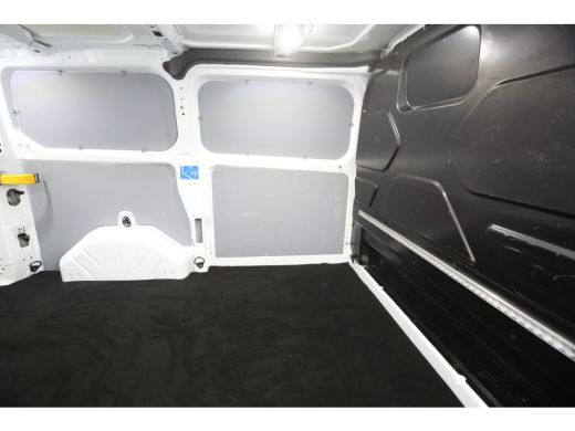 Ford Transit Custom 320 2.0 TDCI L1H1 Airco Cruise LED Parkeersensoren 3 Persoons Schuifdeur ActivLease financial lease
