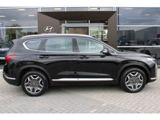 Hyundai Santa Fe 1.6 T-GDI PHEV Comfort Smart 7p. | Eleketrisch bedienbare stoelen | Lederen bekleding | Navigatie... ActivLease financial lease