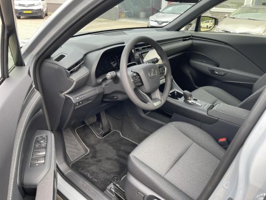Lexus LBX 2WD Comfort & Safety Pack ActivLease financial lease