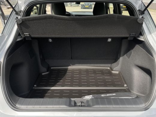 Lexus LBX 2WD Comfort & Safety Pack ActivLease financial lease