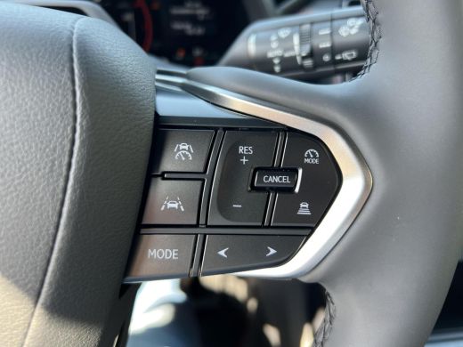 Lexus LBX Emotion 2WD ActivLease financial lease