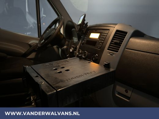 Mercedes-Benz Sprinter 316 CDI 164pk L2H2 Euro6 Airco | 2800kg Trekhaak | Cruisecontrol Parkeersensoren, Chauffeursstoel ActivLease financial lease