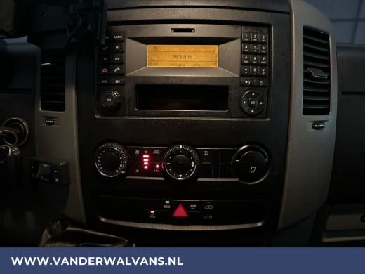 Mercedes-Benz Sprinter 316 CDI 164pk L2H2 Euro6 Airco | 2800kg Trekhaak | Cruisecontrol Parkeersensoren, Chauffeursstoel ActivLease financial lease
