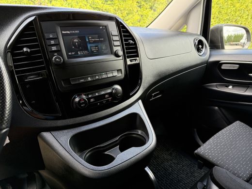 Mercedes-Benz Vito 114 CDI 136 PK AUTOMAAT / DUBBELE CABINE / 1e EIG. / TREKHAAK / CAMERA / ECC ActivLease financial lease