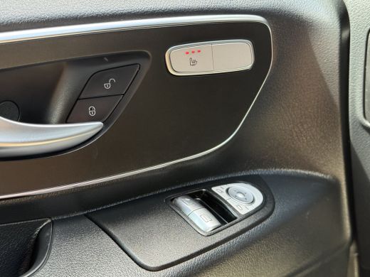 Mercedes-Benz Vito 114 CDI 136 PK AUTOMAAT / DUBBELE CABINE / 1e EIG. / TREKHAAK / CAMERA / ECC ActivLease financial lease