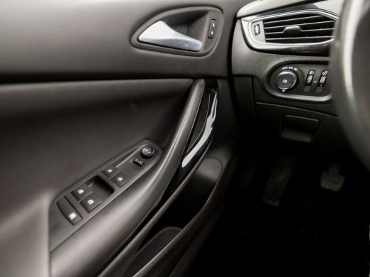 Opel Astra Sports Tourer 1.2 Sport (APPLE CARPLAY, NAVIGATIE, CLIMATE, CAMERA, ADAPTIVE CRUISE, SPORTSTOELEN... ActivLease financial lease