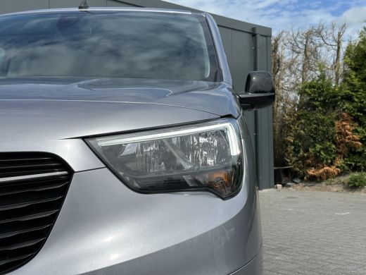 Opel Combo 1.5 BlueHDi 130 PK AUTOMAAT / L2H1 / 31.834 KM / CAMERA / ECC / CRUISE / TREKHAAK / STUURVERWARMING ActivLease financial lease