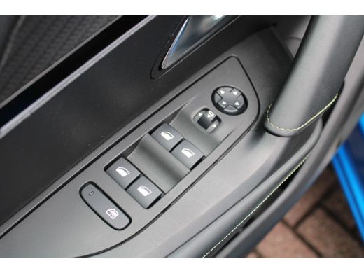 Peugeot 2008 1.2 PureTech GT-Line | Navigatie | Camera | Leder | Stoelverwarming | Massage | 18 Inch | Keyless | ActivLease financial lease