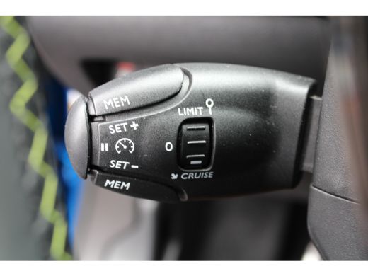 Peugeot 2008 1.2 PureTech GT-Line | Navigatie | Camera | Leder | Stoelverwarming | Massage | 18 Inch | Keyless | ActivLease financial lease