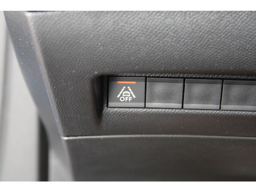 Peugeot 2008 1.2 PureTech GT-Line | Navigatie | Camera | Leder | Stoelverwarming | Massage | 18 Inch | Keyless | ActivLease financial lease