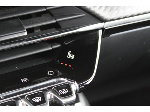 Peugeot 2008 1.2 PureTech GT-Line | Navigatie | Camera | Leder | Stoelverwarming | Massage | 18 Inch | Keyless | ActivLease financial lease