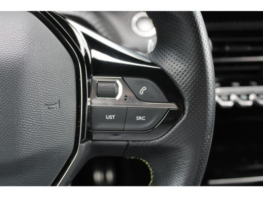 Peugeot 2008 1.2 PureTech GT-Line | Navigatie | Camera | Leder | Stoelverwarming | Massage | 18 Inch | Keyless | ActivLease financial lease