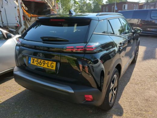 Peugeot e-2008 EV Allure 54 kWh | Navi | Camera | Clima | Cruise | Apple Carplay/Android Auto | | 11 kW lader | ... ActivLease financial lease