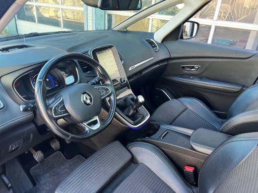 Renault Grand Scénic 1.3 TCe 140pk Bose/7-persoons/Trekhaak/Pano-dak/HUD/Camera/20" ActivLease financial lease