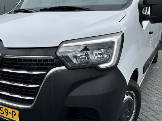 Renault Master 2.3 DCI 136 PK / L3H2 / CAMERA / TREKHAAK / IMPERIAAL / NAVI / AIRCO / CRUISE ActivLease financial lease