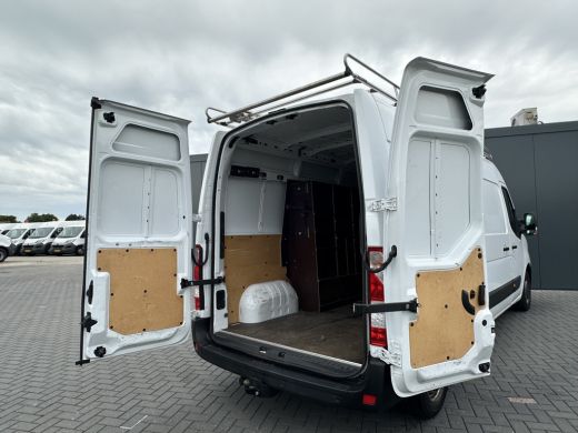 Renault Master 2.3 DCI 136 PK / L3H2 / CAMERA / TREKHAAK / IMPERIAAL / NAVI / AIRCO / CRUISE ActivLease financial lease