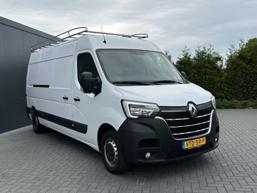 Renault Master 2.3 DCI 136 PK / L3H2 / CAMERA / TREKHAAK / IMPERIAAL / NAVI / AIRCO / CRUISE ActivLease financial lease