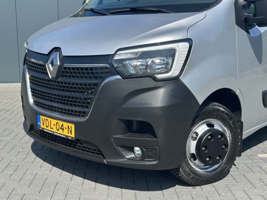 Renault Master T35 2.3 dCi 145 PK / L4H3 / MAXI WB 433 / DUBBEL LUCHT / INRICHTING / 3-ZITS / TREKHAAK / CAMERA ... ActivLease financial lease