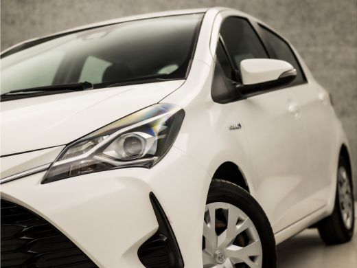 Toyota Yaris 1.5 Hybrid Active Automaat (CAMERA, CLIMATE, CRUISE, SPORTSTOELEN, LANE ASSIST, ELEK RAMEN, BLUET... ActivLease financial lease