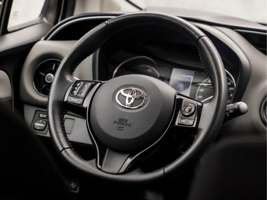 Toyota Yaris 1.5 Hybrid Active Automaat (CAMERA, CLIMATE, CRUISE, SPORTSTOELEN, LANE ASSIST, ELEK RAMEN, BLUET... ActivLease financial lease