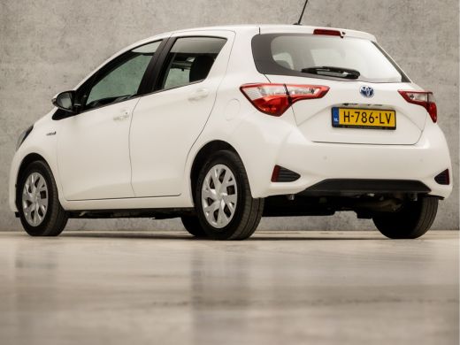Toyota Yaris 1.5 Hybrid Active Automaat (CAMERA, CLIMATE, CRUISE, SPORTSTOELEN, LANE ASSIST, ELEK RAMEN, BLUET... ActivLease financial lease