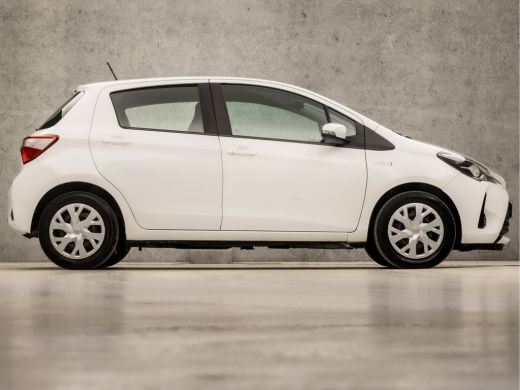 Toyota Yaris 1.5 Hybrid Active Automaat (CAMERA, CLIMATE, CRUISE, SPORTSTOELEN, LANE ASSIST, ELEK RAMEN, BLUET... ActivLease financial lease