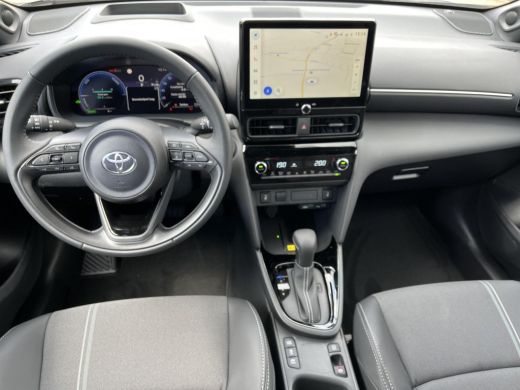 Toyota Yaris Cross 1.5 Hybrid 130 Executive | Urban khaki met zwart dak | Premium Pack | Nieuw uit voorraad leverbaar | ActivLease financial lease