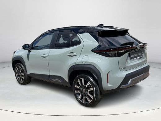 Toyota Yaris Cross 1.5 Hybrid 130 Executive | Urban khaki met zwart dak | Premium Pack | Nieuw uit voorraad leverbaar | ActivLease financial lease