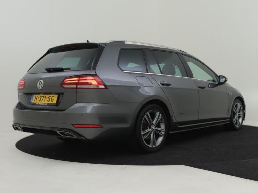 Volkswagen Golf 1.5 TSI Highline Business R-Line 150pk DSG/AUTO | Adaptief cruise control  | Navigatie | App conn... ActivLease financial lease