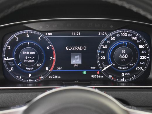 Volkswagen Golf 1.5 TSI Highline Business R-Line 150pk DSG/AUTO | Adaptief cruise control  | Navigatie | App conn... ActivLease financial lease