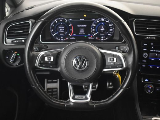 Volkswagen Golf 1.5 TSI Highline Business R-Line 150pk DSG/AUTO | Adaptief cruise control  | Navigatie | App conn... ActivLease financial lease