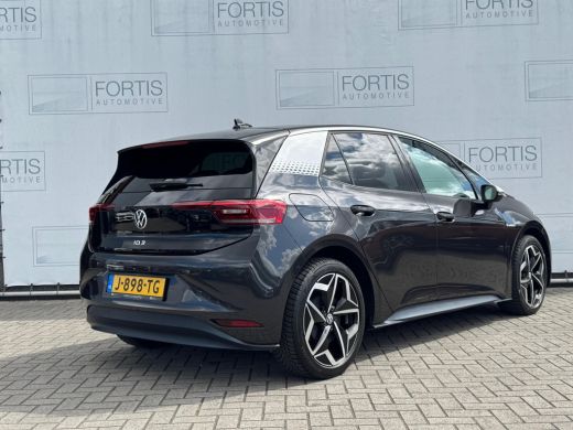 Volkswagen ID.3 First Plus 58 kWh NAVI | CAMERA | STOELVERWARMING ActivLease financial lease