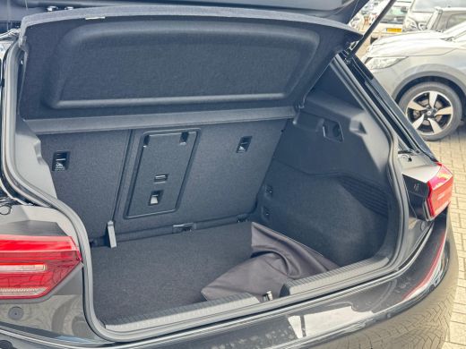 Volkswagen ID.3 First Plus 58 kWh NAVI | CAMERA | STOELVERWARMING ActivLease financial lease