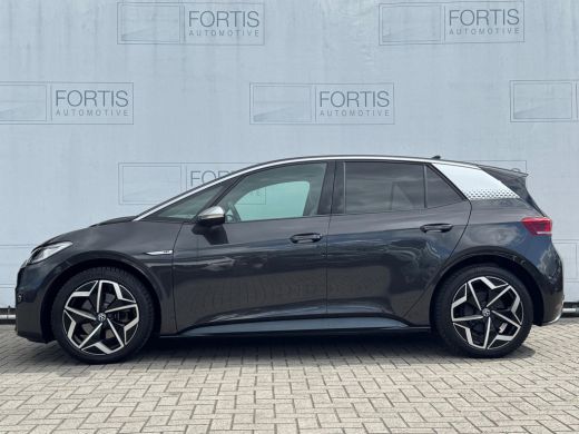 Volkswagen ID.3 First Plus 58 kWh NAVI | CAMERA | STOELVERWARMING ActivLease financial lease