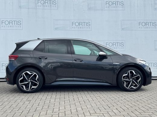 Volkswagen ID.3 First Plus 58 kWh NAVI | CAMERA | STOELVERWARMING ActivLease financial lease
