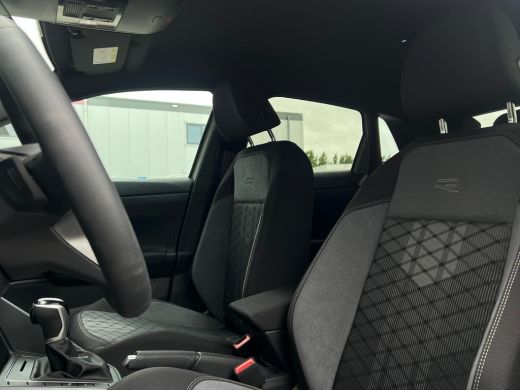 Volkswagen Polo R-Line Edition Inclusief €2000,- inruilvoordeel | 'App-Connect' draadloze smartphone integratie |... ActivLease financial lease
