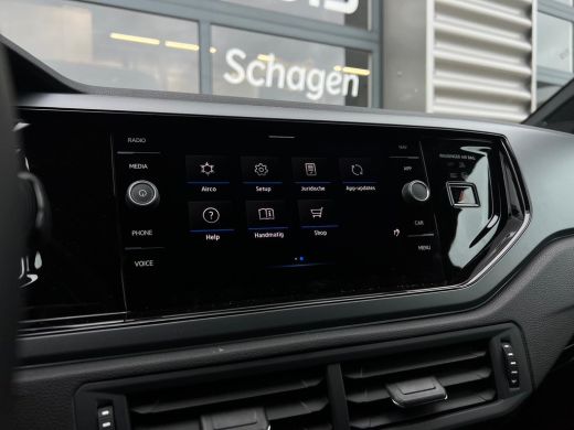 Volkswagen Polo R-Line Edition Inclusief €2000,- inruilvoordeel | 'App-Connect' draadloze smartphone integratie |... ActivLease financial lease