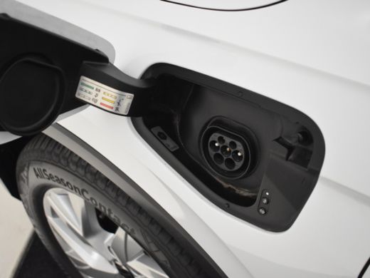 Volkswagen Tiguan 1.4 TSI eHybrid Elegance 245pk | Dodehoekdetectie | Matrix koplampen | Park assist | Adaptief cru... ActivLease financial lease