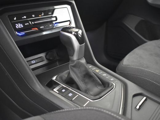 Volkswagen Tiguan 1.4 TSI eHybrid Elegance 245pk | Dodehoekdetectie | Matrix koplampen | Park assist | Adaptief cru... ActivLease financial lease