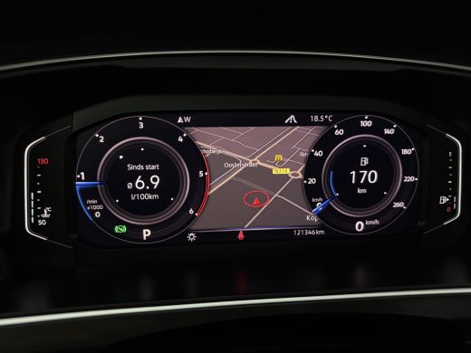 Volkswagen Tiguan 2.0 TDI 4 Motion R-Line | GRIJS KENTEKEN | 240PK Pano LED Head up Display Clima Cruise Camera Car... ActivLease financial lease