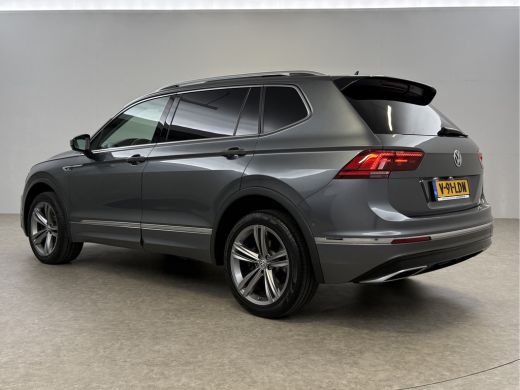 Volkswagen Tiguan 2.0 TDI 4 Motion R-Line | GRIJS KENTEKEN | 240PK Pano LED Head up Display Clima Cruise Camera Car... ActivLease financial lease