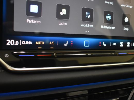 Volkswagen Tiguan 1.4 TSI eHybrid Business 204pk | Panorama dak | Trekhaak | Park assist | 360 camara | Navigatie |... ActivLease financial lease